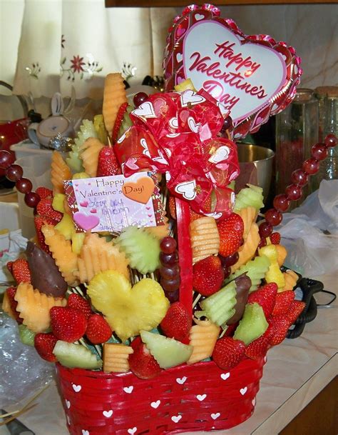 I remember having slight anxiety around early february because i had no idea what to get beyond the typical valentines day gift. Valentine's Day fruit basket | Fruit basket gift ...