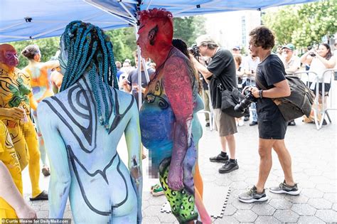 Models Ditch Their Clothes To Become Human Works Of Art In New York