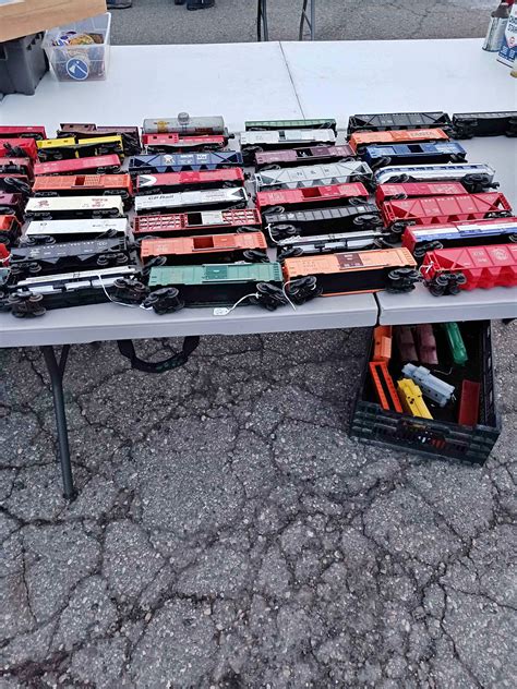 Lapeer Center Building & Flea Market - Building Sets - Lapeer, Michigan