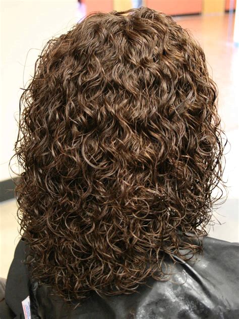 It's dense, but it is fine and wavy. Shoulder Length Spiral Perm Hairstyle Photo - SheClick.com