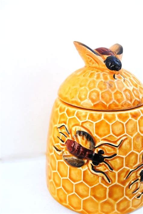 Vintage Ceramic Honey Pot Bees By Retrotreasurehunters On Etsy 1800 Honey Pot Honey