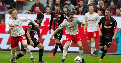 Leipzig's tactic in the first half was playing the ball in behind him but he was never caught out of position. Bayer Leverkusen vs. RB Leipzig | Übertragung, Live-Stream ...