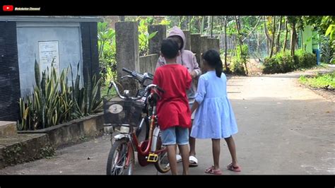Maybe you would like to learn more about one of these? CINTA SEGI TIGA EPS.02 (film pendek mekekelen channel ...