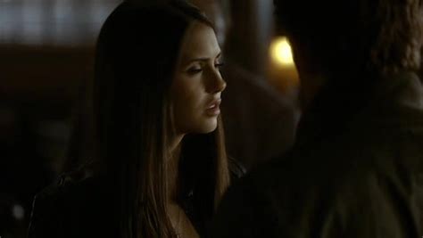 She falls in love with vampire stefan and is drawn into the supernatural world as a result. Recap of "The Vampire Diaries" Season 1 Episode 5 | Recap ...