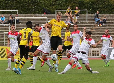 Bvb U23 Schlägt Fortuna 42 Gib Mich Die Kirsche