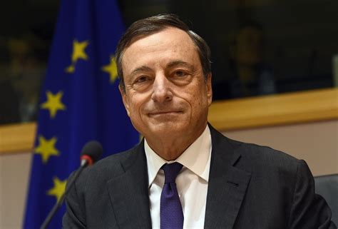 Mario draghi, italian economist who served from 2011 to 2019 as president of the european central bank, the financial institution responsible for making monetary decisions within the eurozone, that portion of the european union whose members have adopted the euro. Mario Draghi presidente del Consiglio, parte la petizione ...