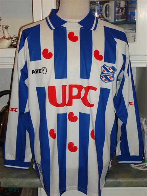 Ac milan jerseys and apparel available at soccerpro.com. Hình nền đẹp SC Heerenveen jersey (10)