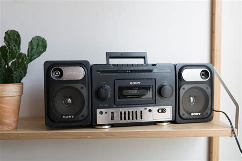 Sony Stereo 2 Way Speaker System Vintage Amfm Radio And Speakers