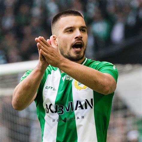 Everyone at the arena can report, and everyone at home can follow and cheer for their team. Efterlängtade beskedet: Grönt ljus för svensk fotboll - då ...