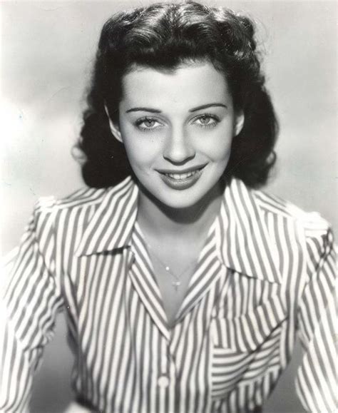 40 Glamorous Photos Of Gail Russell In The 1940s And 50s ~ Vintage