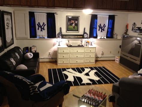 From a streeteasy listing at 2 sutton place south. Yankee bedroom | Loving New York Yankees! | Pinterest