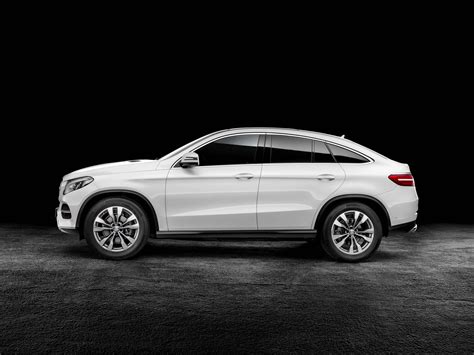 Mercedes targets the us and china with its fast backed suv, also set to go on sale in the uk this year. C292 Mercedes-Benz GLE Coupe debuts softcore AMG variant