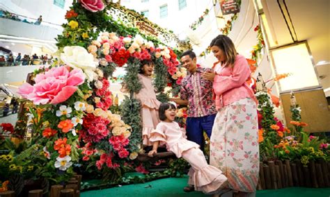 Sebanyak 16 kategori dipertandingkan merangkumi bidang muzik, radio, televisyen, filem dan digital. Nak Baju Raya Meletop Dan Ikut Trend? Ini Lokasinya, Siap ...