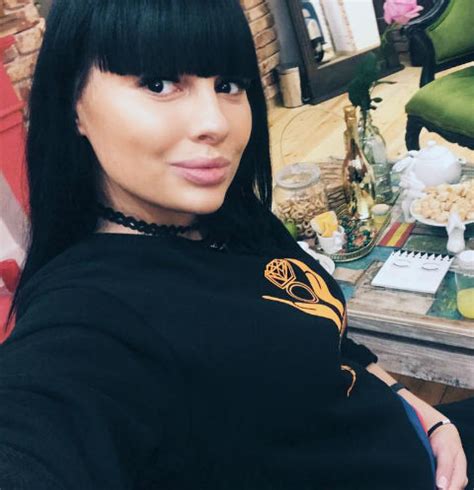 Pregnant Nelly Ermolaeva Spend At Work Celebrity News