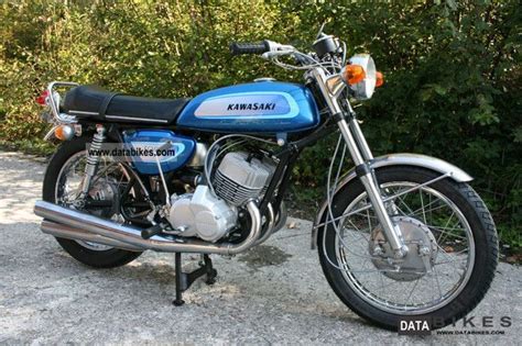 This groundbreaking machine was the kawasaki mach iii h1, and for a time, it was the most powerful production motorcycle in the world. 1971 Kawasaki 500 H1 Mach III