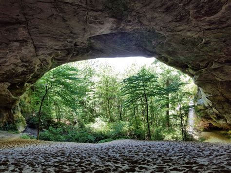 Hike To This Sandy Cave In Virginia For An Out Of This World Experience