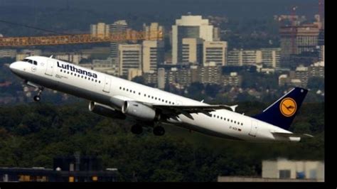 Meaning of strike sb off (sth) in english. UFO Calls Off Lufthansa Strike | Aviation Week Network