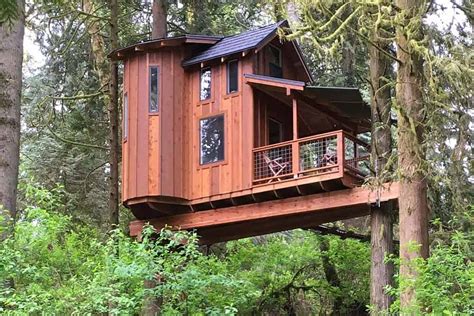10 Tantalizing Treehouse Rentals In Oregon