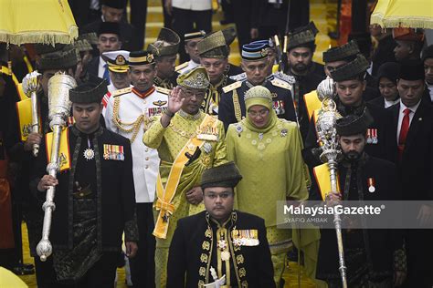 Bantuan sara hidup rakyat (bsh) yang menggantikan br1m telah diperkemaskan dengan syarat kelayakan yang lebih bersasar pada tahun 2019 dengan jumlah melibatkan hampir 4.1 juta isi rumah. YDPA nasihat rakyat yakini kerajaan dalam menangani kos ...