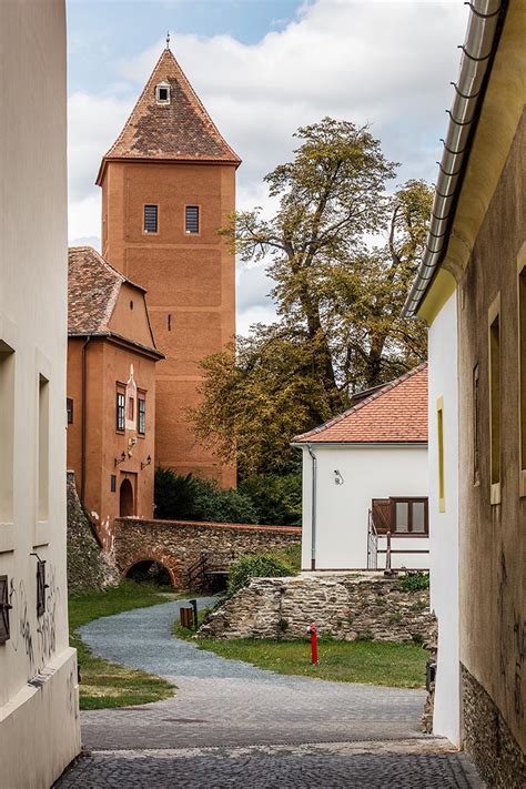 The origins of the only free royal town in the historical garrison county of vas (eisenburg) go back to the third quarter of the thirteenth century. Niczky-apartman, Kőszeg | Belsőépítészet | Épületek ...