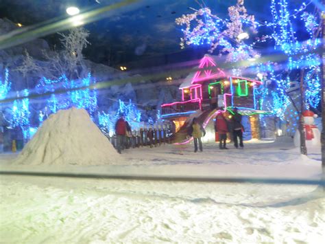 Genting awana skyway gondola and ticket price counter venue: Unschooling Homeschool: Snow World Genting vs Snow City ...