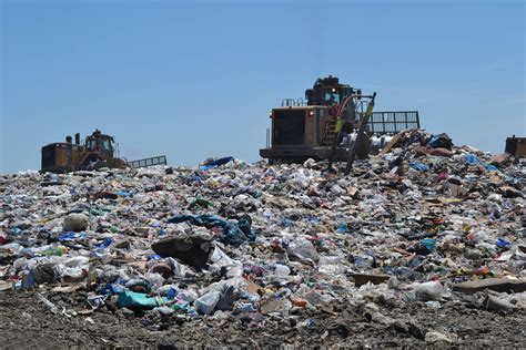 Chicagos Trash Doesnt Go To Waste At Pontiac Landfill Chicago News