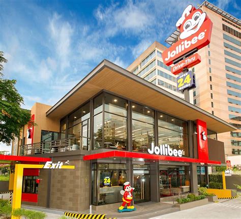 Jollibee Opens Its 1000th Store In Bgc Taguig Its More Fun With Juan