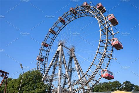Giant Ferris Wheel In Vienna With Images Giant Ferris Wheel Ferris