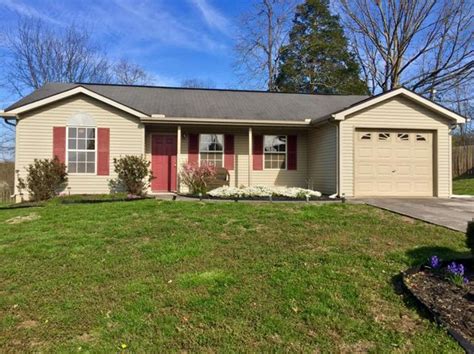 Exceptional quality detail in this custom built home overlooking rolling hills in new. Knoxville Real Estate - Knoxville TN Homes For Sale | Zillow