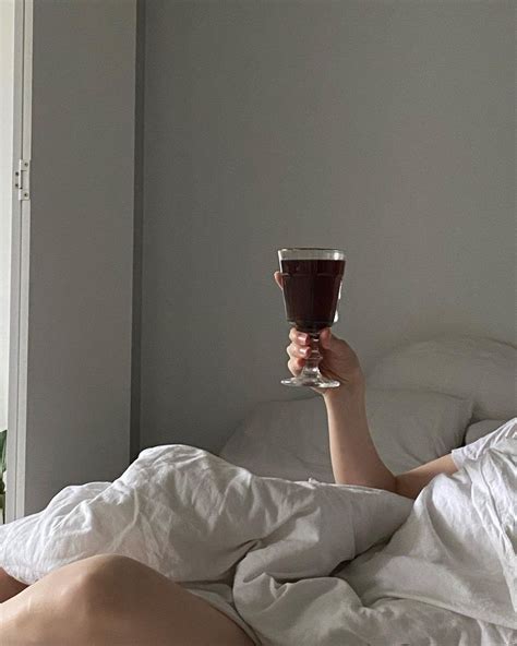 Sasha Lagunova в Instagram One Coffee In Bed Please Coffee In Bed Bed Sheets