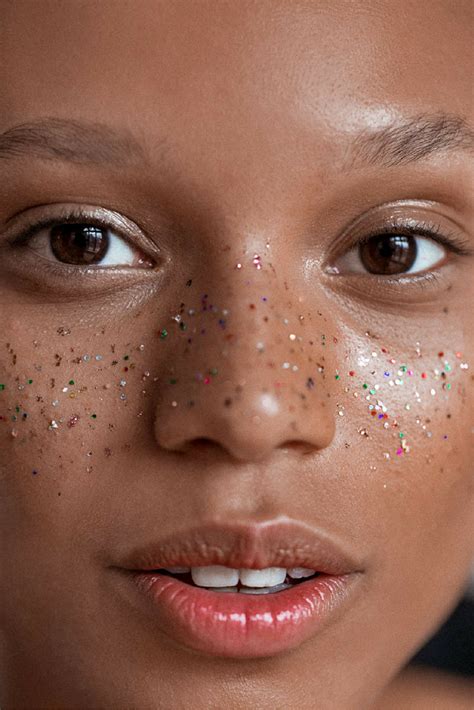 Sparkling Freckles Add A Touch Of Glam To Your Makeup