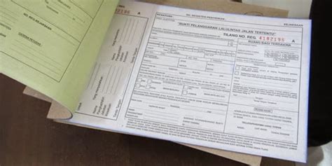 Cara ini dilakukan untuk menjadi bukti kalau memang surat tilang hilang. Musim Razia, Pahami Jenis-jenis Surat Tilang Polisi Ini ...