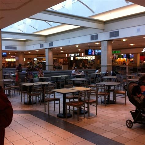 Queensbay mall, bayan lepas resim: Montgomery Mall Food Court - Food Court