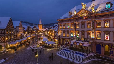Go to www.bing.com25%, 30% : Gengenbach Weihnachtsmarkt - Bing Wallpaper Download