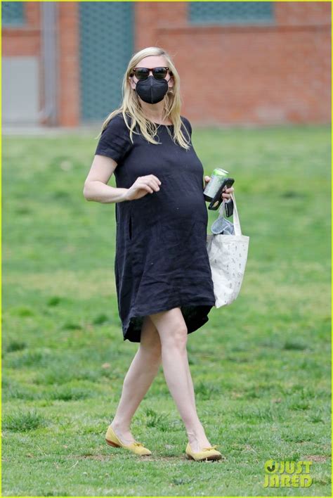 Photo Kirsten Dunst Spotted For First Time Since Pregnancy Reveal Photo Just Jared