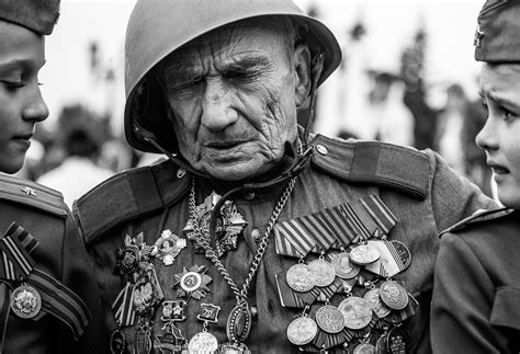 German soldiers ww2 german army military art military history military units germany ww2 german uniforms ww2 photos military pictures. 'The Greatness of the Russian Soul Is Incredible': How the Red Army Defeated Nazi Germany