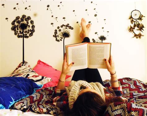 La lectura de un buen libro es un diálogo incesante, en que el libro habla, y el alma contesta. La importancia que tiene leer para un escritor | Diario de ...