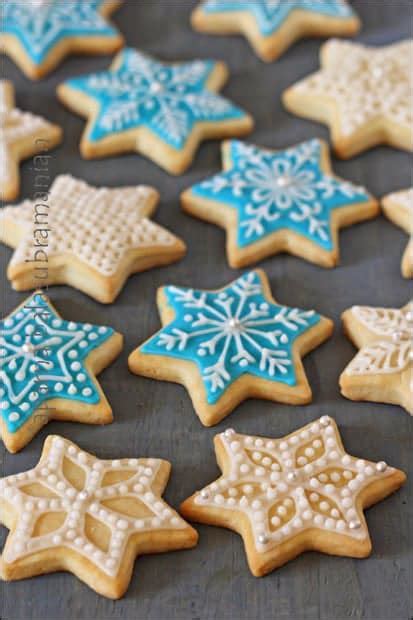 Pipe the top and bottom of the christmas tree with piping tip #5. Egg Free Snowflake (or Star) Cookies Recipe | My Diverse ...