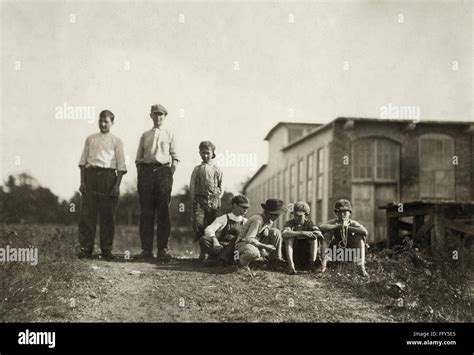 Hine Child Labor 1912 Na Group Of Young Doffers At The Liberty