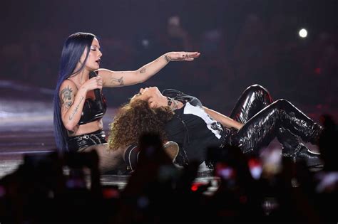 Experience shorter wait times from tuesday to friday between 11:00 a.m and 4:00 p.m. Halsey: Performs at MTV MIAW Awards 2019-04 | GotCeleb
