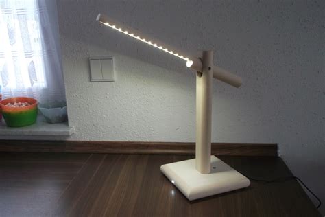 Diy vier lampen zum selbstbauen stil szde. LED-Schreibtischlampe aus Holz (mit Klatschsensor) - I and DIY