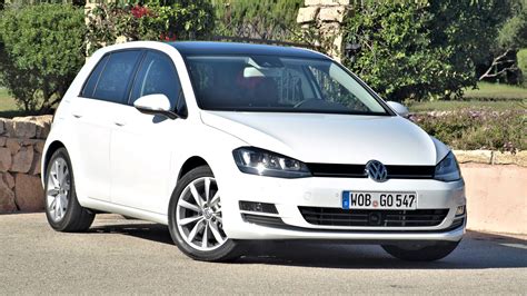 The golf knows how to carry itself, as well as your things. Volkswagen Golf 7 en occasion : les prix baissent ...
