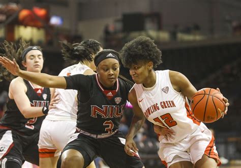 Northern Illinois Womens Basketball Ends Bgsus 11 Game Winning Streak