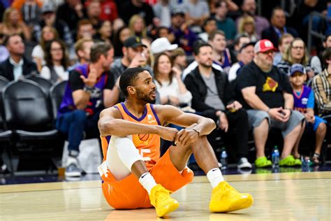 Mikal Bridges' Emerging Offensive Game To Dictate Phoenix Suns' Season width=