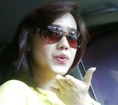 Последние твиты от pemuas_tante_stw (@pecinta53430142). tante montok bugil: tante stw diam diam bugil