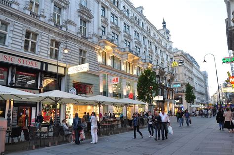 Unicredit bank mosonmagyaróvár, fő u. Mariahilferstrasse - Bécsi látnivalók, nevezetességek