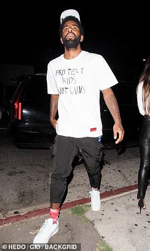 Because his girlfriend is flaunting a massive diamond on her ring finger just days after the nba star was rumored to have popped the question. Kyrie Irving steps out for concert with girlfriend Marlene Wilkerson wearing ring on THAT finger ...