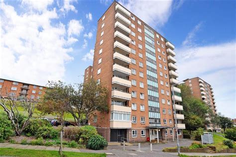 Grove Hill Brighton East Sussex 2 Bed Flat £240000