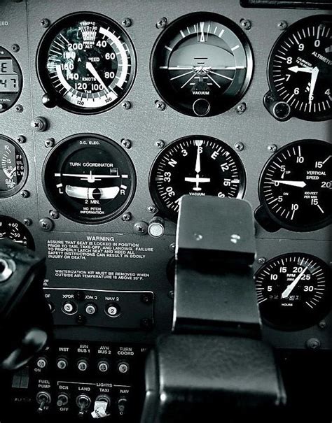 The Explanation Of The Cessna 172 Instrument Panel Airspeed Indicator