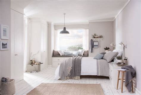 How many square feet is a small bedroom. 180 Square Feet Bedroom Interior Design Ideas - Small ...